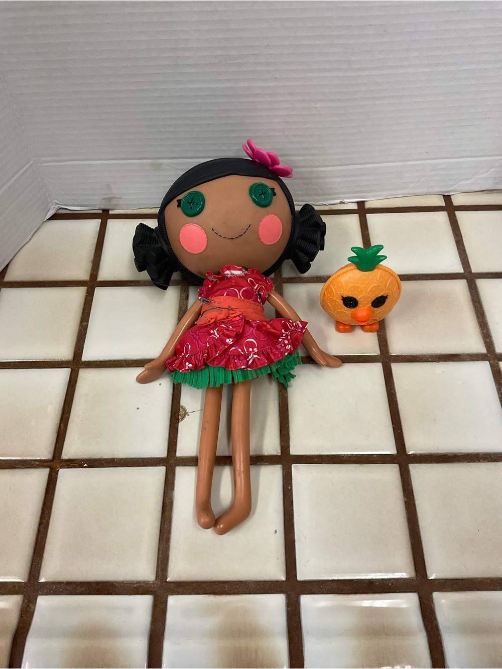 Lalaloopsy Mango Tiki Wiki Doll - Picture 2 of 3